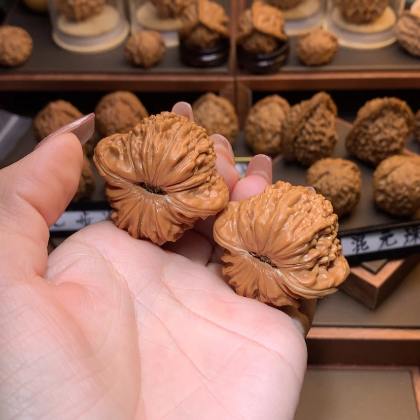 【闪购商品】文玩核桃把件?