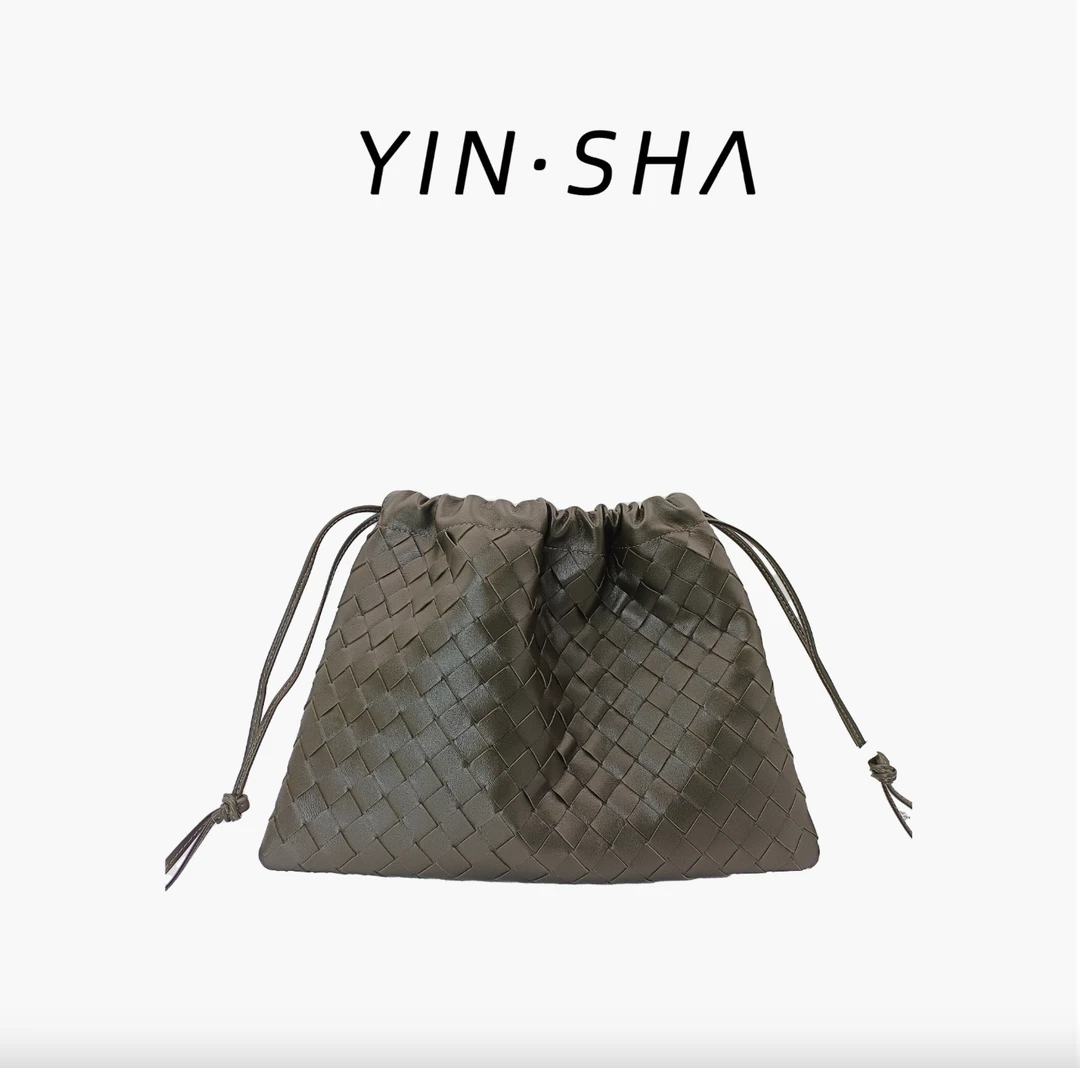 YIN SAH高端定制真皮时尚休闲单肩斜挎包简约休闲女包B241-B260