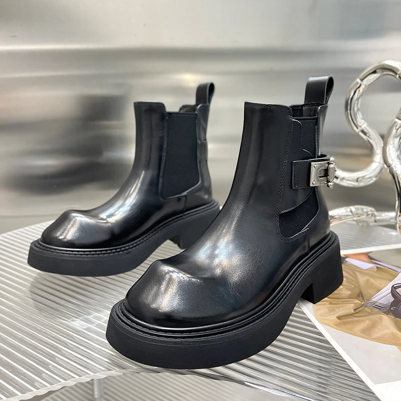 大鹅头切尔西短靴女英伦风2023秋冬季新款真皮厚底复古加绒烟筒靴