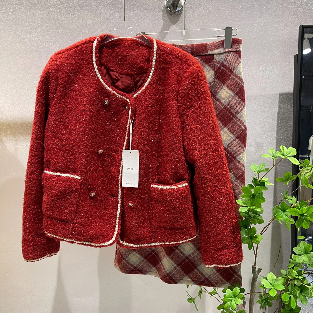 B201-红色高品质小香风厚外套女秋冬装新款设计感秋冬短款上衣