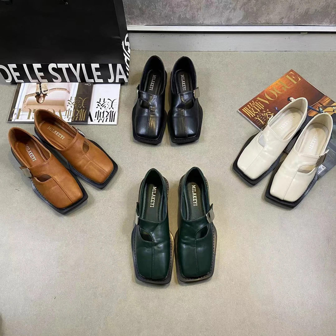 2024年秋冬季新款时髦百搭气质百搭浅口镜片方头低方平跟全包单鞋