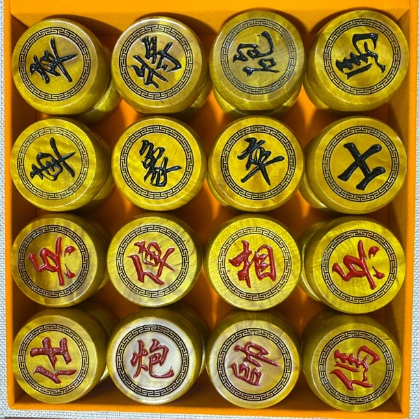 中国象棋金丝楠木大叶桢楠六分水波纹象棋皮革棋盘高档礼盒套装