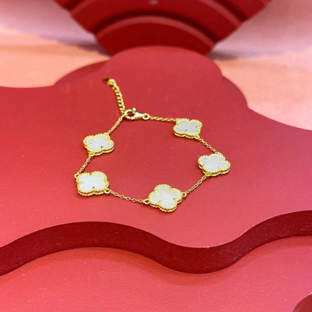 S925银镶白玉四叶草手链HNZ2083