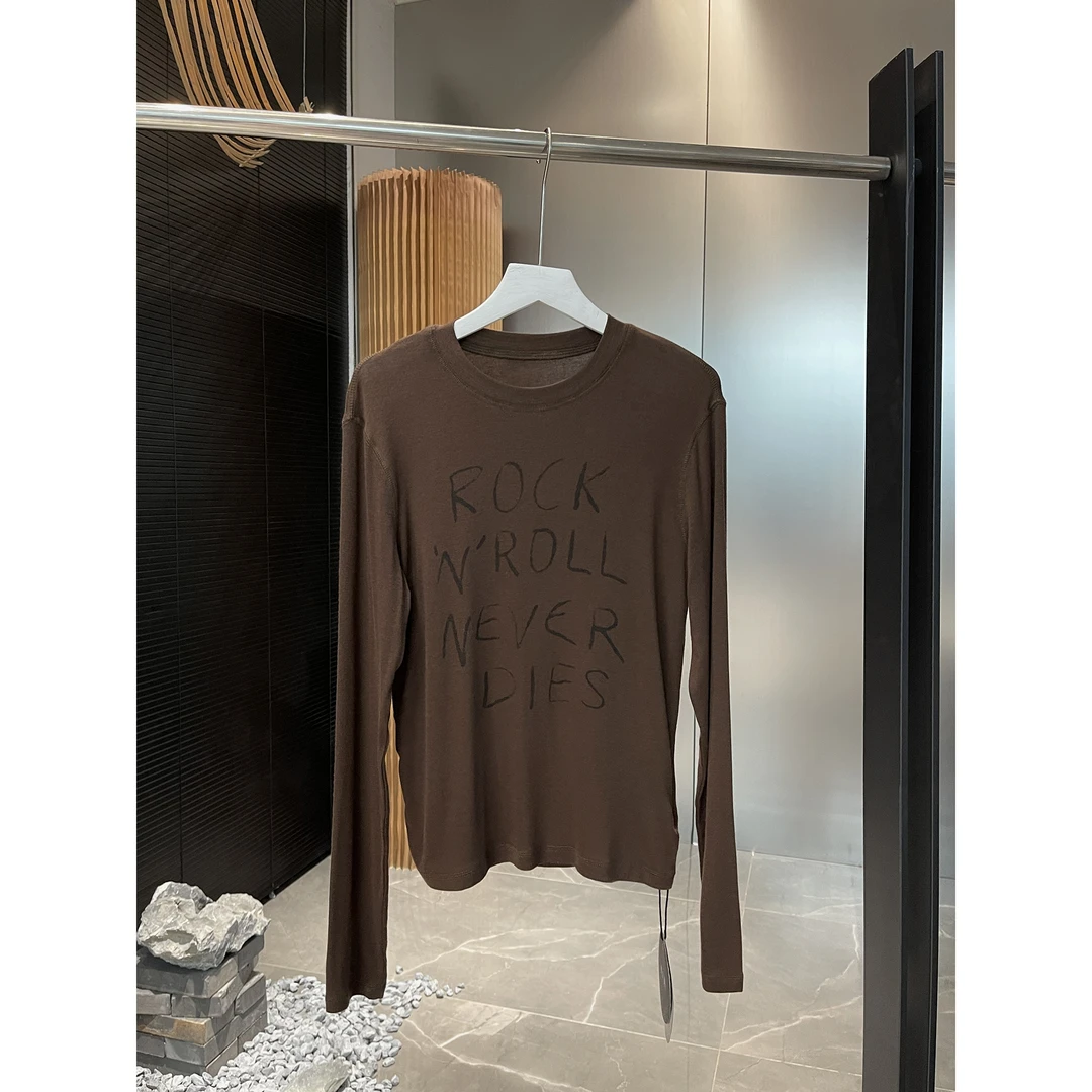 字母印花咖色面膜打底T 7255