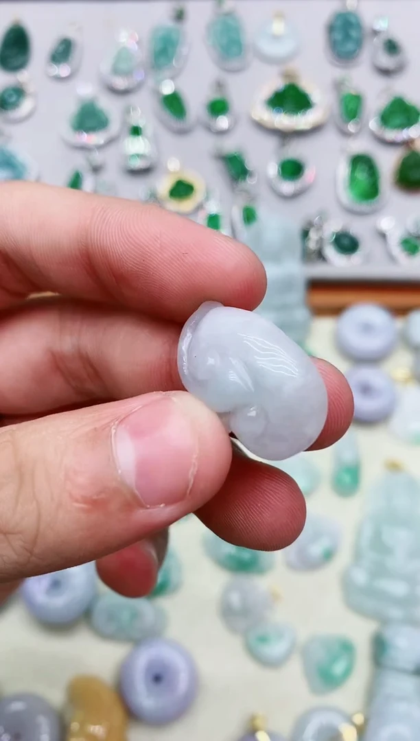 【闪购商品】翡翠颈饰未镶嵌天然缅甸A货翡翠吊坠