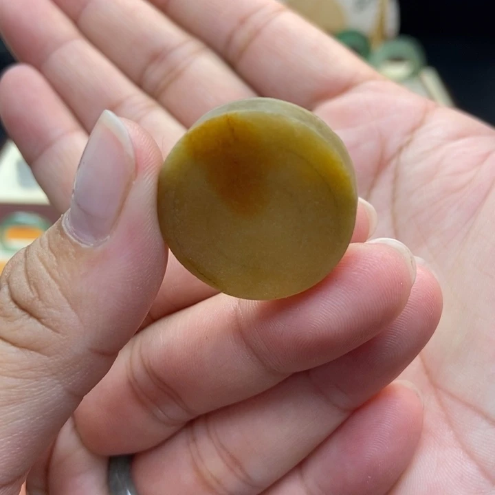 定制翡翠翡翠有纹雕山鬼未镶嵌王*姐