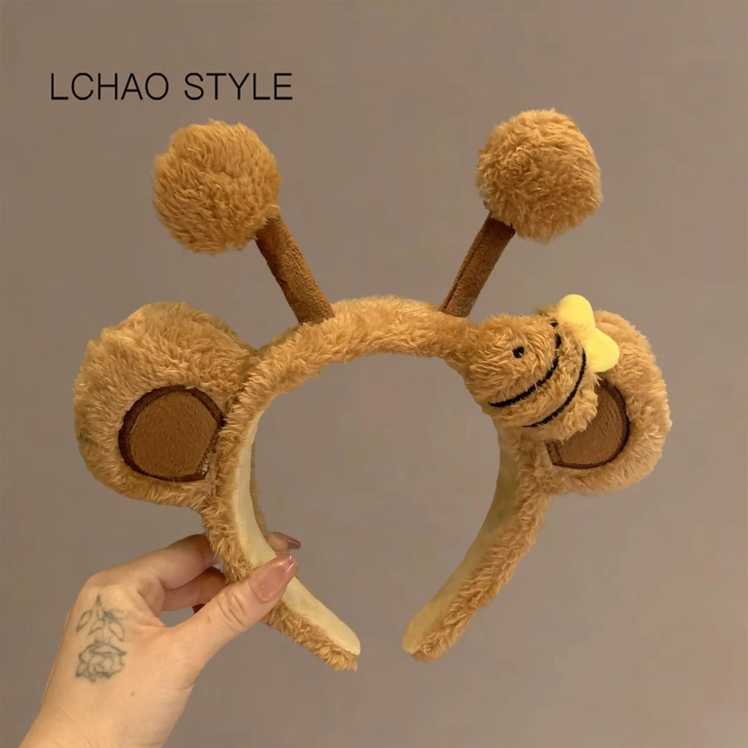 毛绒小熊发卡蜜蜂玩偶可爱头箍洗脸发箍女2023新款游乐场拍照发饰