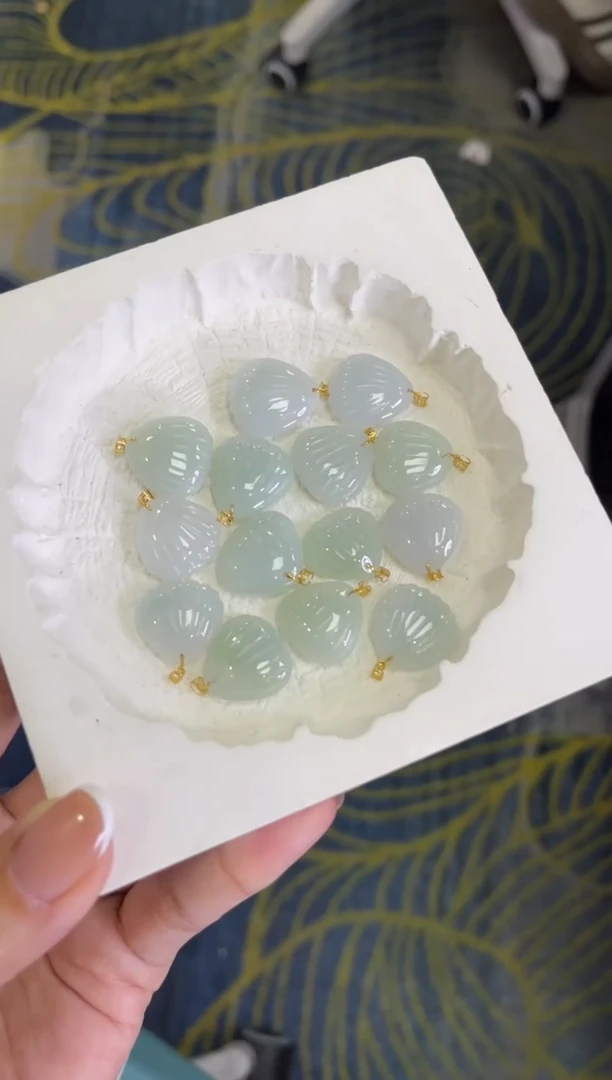 【闪购商品】翡翠颈饰18K金镶嵌Y166/多样性发一件/配绳子