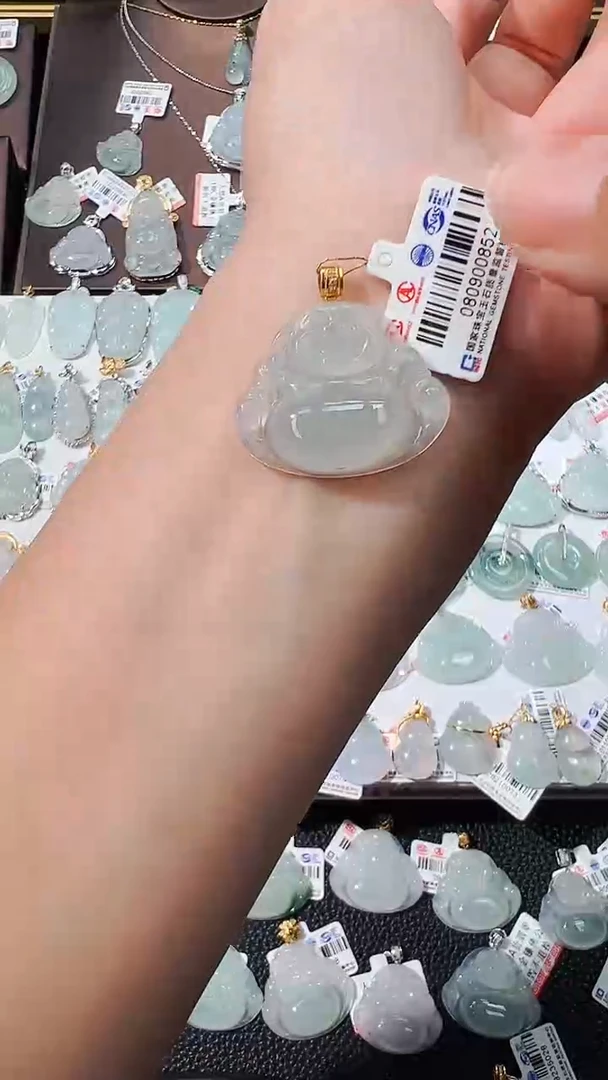 【闪购商品】翡翠吊坠(不含链)18K金镶嵌佛公吊坠852