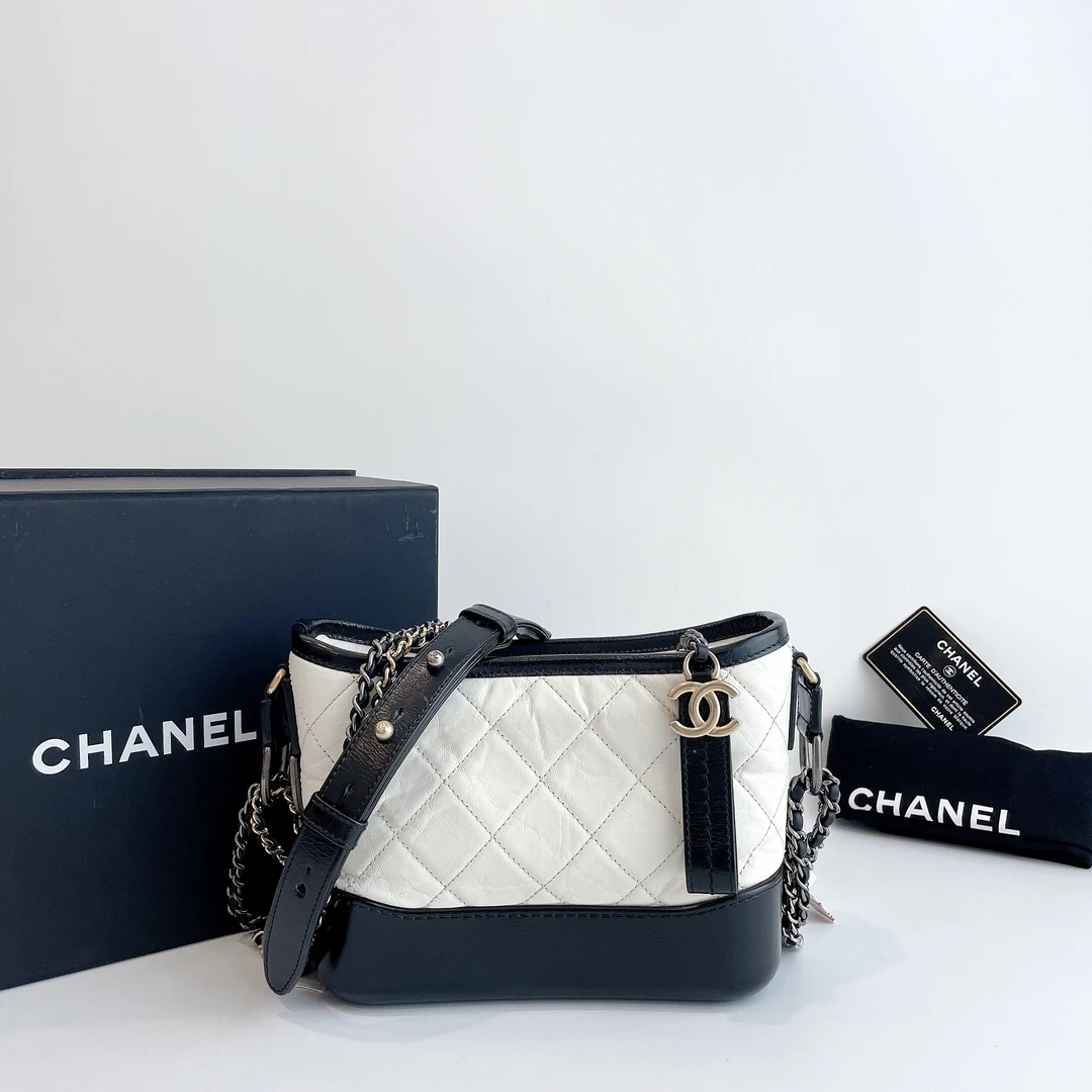 95新 奢之星 CHANEL/香奈儿 黑白拼色小号流浪单肩包 小号流浪包