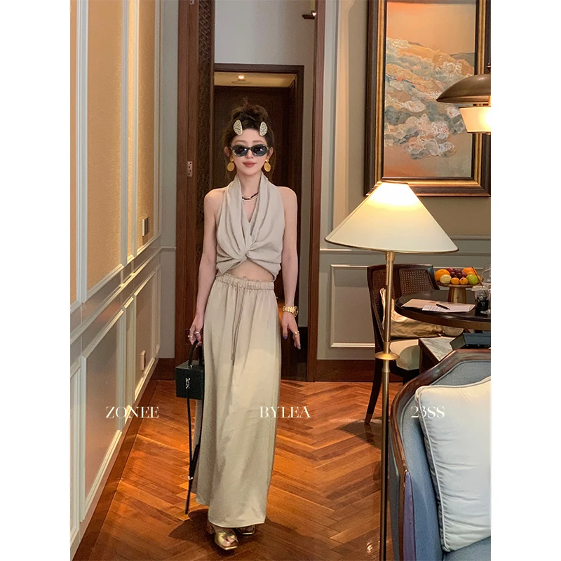 Lea宋亦雯 撒哈拉的月亮 法式野奢感香槟卡其色缎面松紧腰半裙