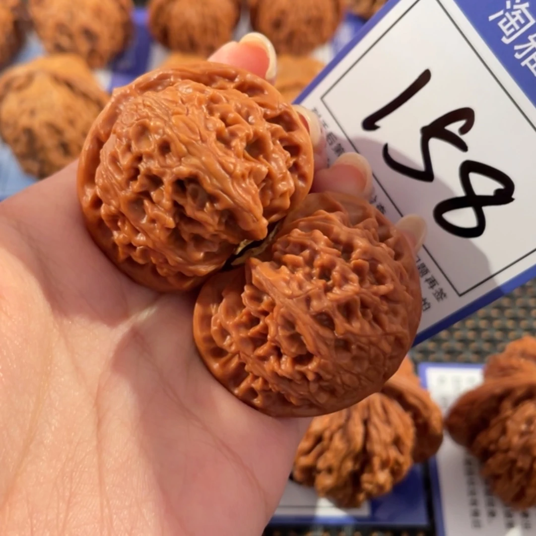 【闪购商品】文玩核桃吊坠158号39宫灯