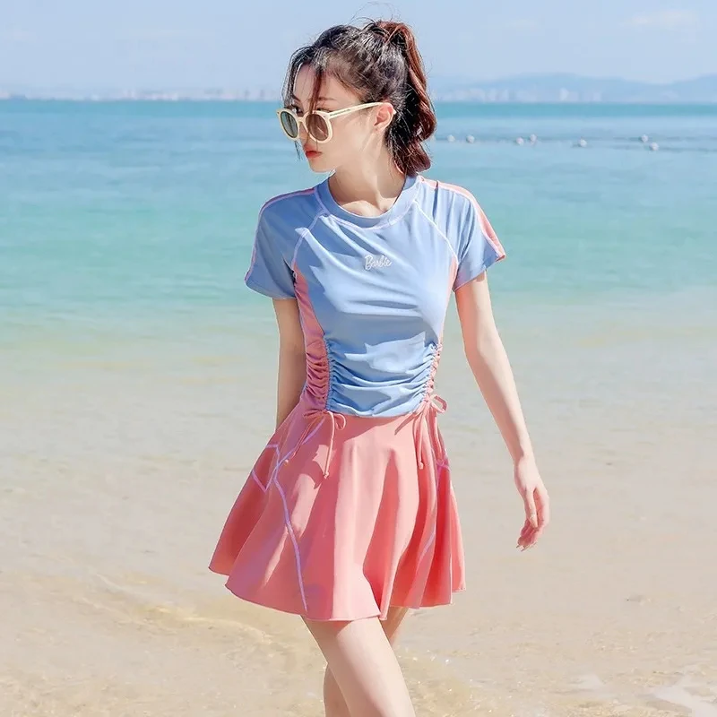 泳衣女裙式连体保守运动显瘦韩版ins高颜值年轻小胸聚拢竞速泳装