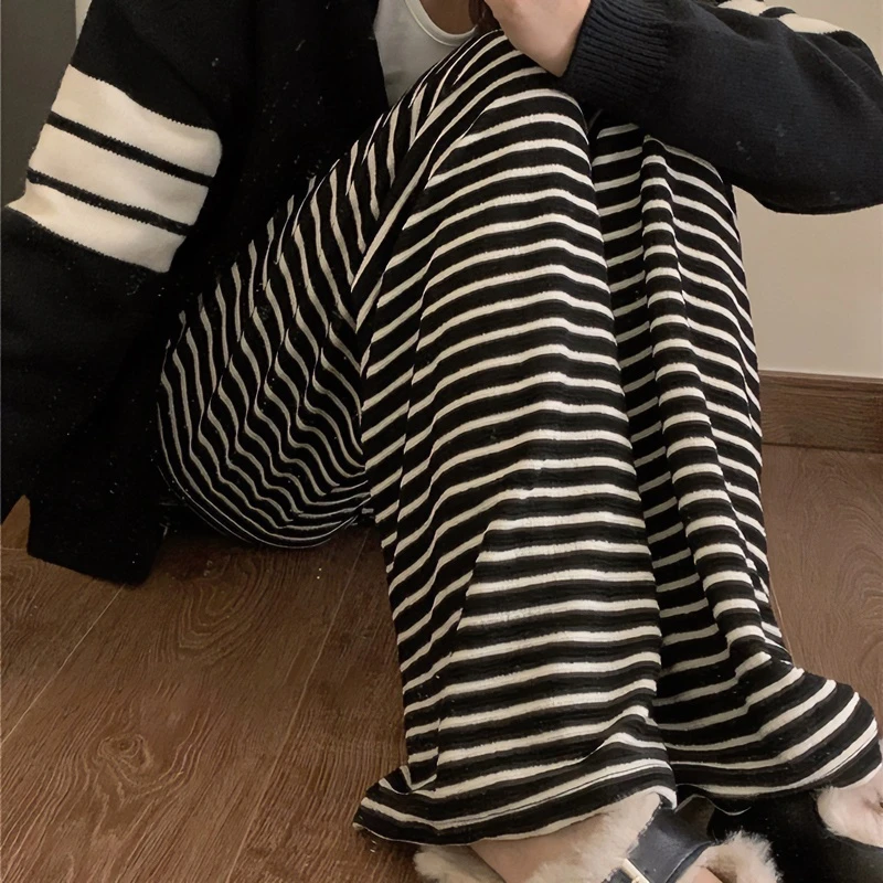 桦乐孕妇条纹毛巾阔腿裤外穿休闲宽松加绒加厚直筒拖地长裤冬装女