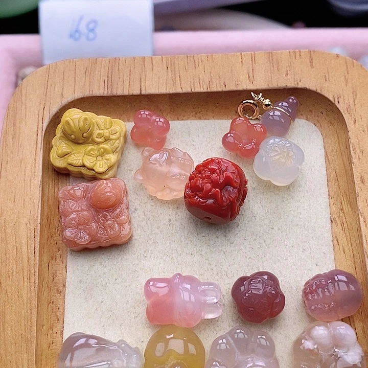 【闪购商品】查罗石手绳未镶嵌尤****）