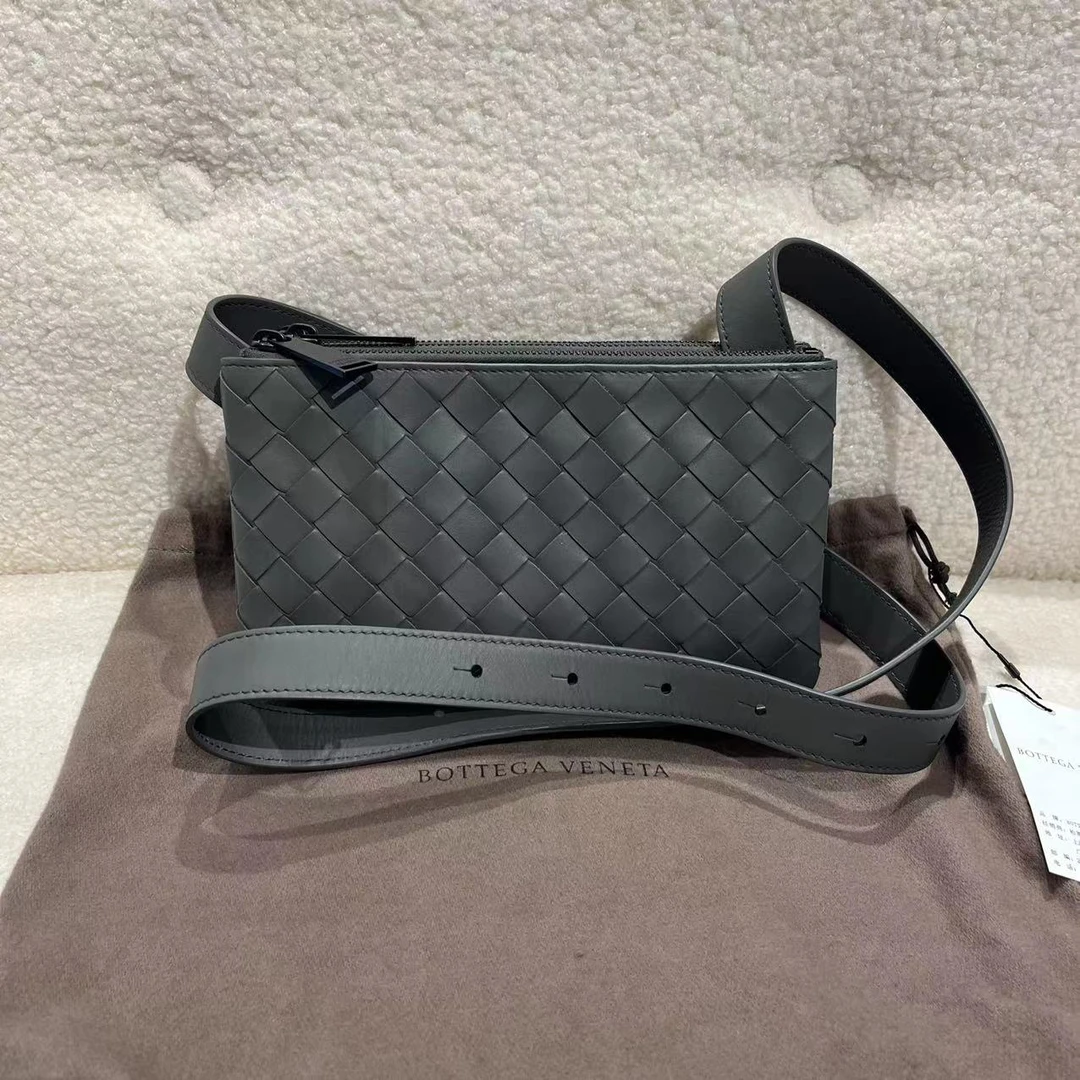 99新 BOTTEGA VENETA/葆蝶家 蔚蓝/ 灰色编织 三合一 斜挎包