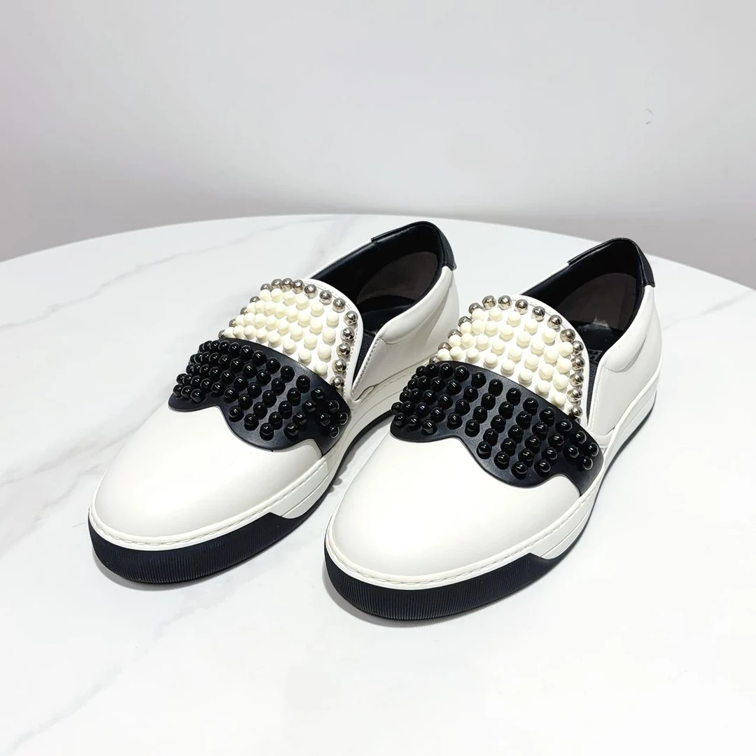 全新未使用 FENDI/芬迪 老佛爷签名款 男士休闲鞋  6.5码