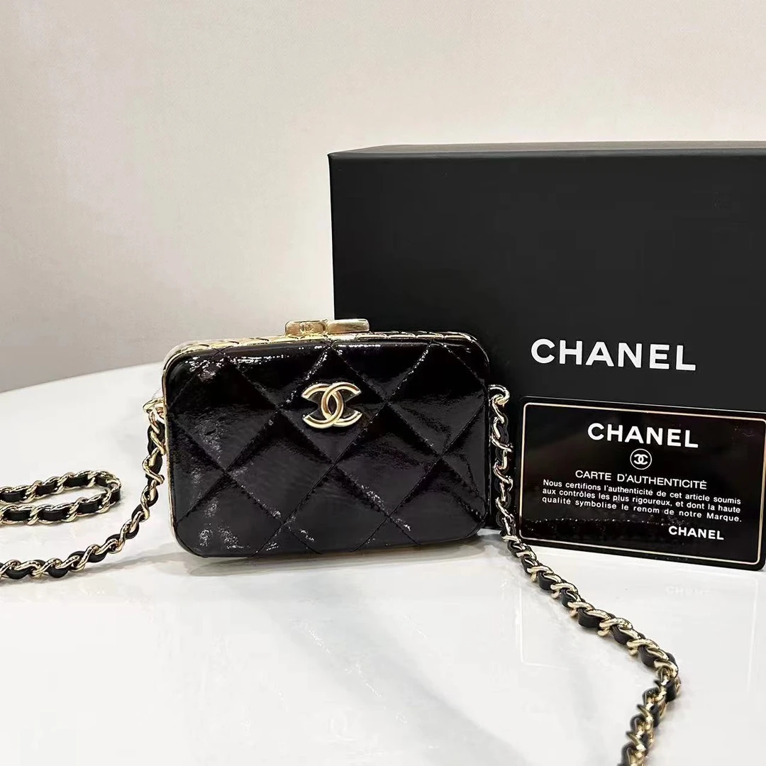 全新未使用 Chanel/香奈儿 蓝总专场/21S手工坊min黑色漆皮晚宴包