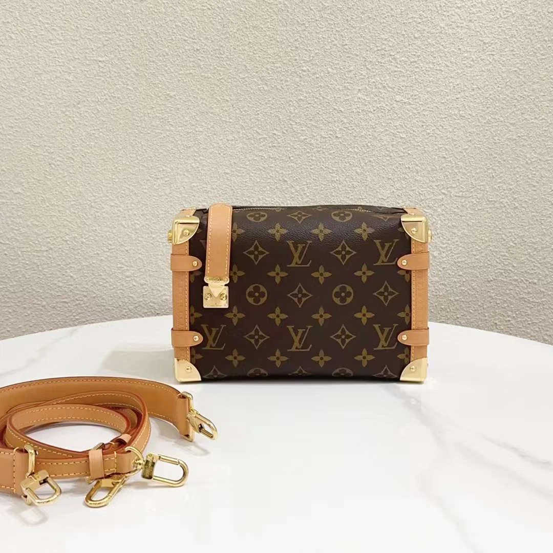 未使用 LouisVuitton/路易威登 蔚蓝/谷爱凌 软盒子 中号