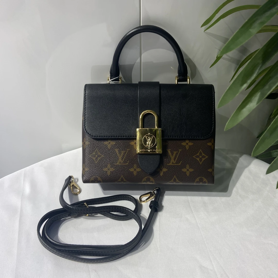 95新 LouisVuitton/路易威登 蔚蓝/黑色 locky bb锁头包 芯片98新