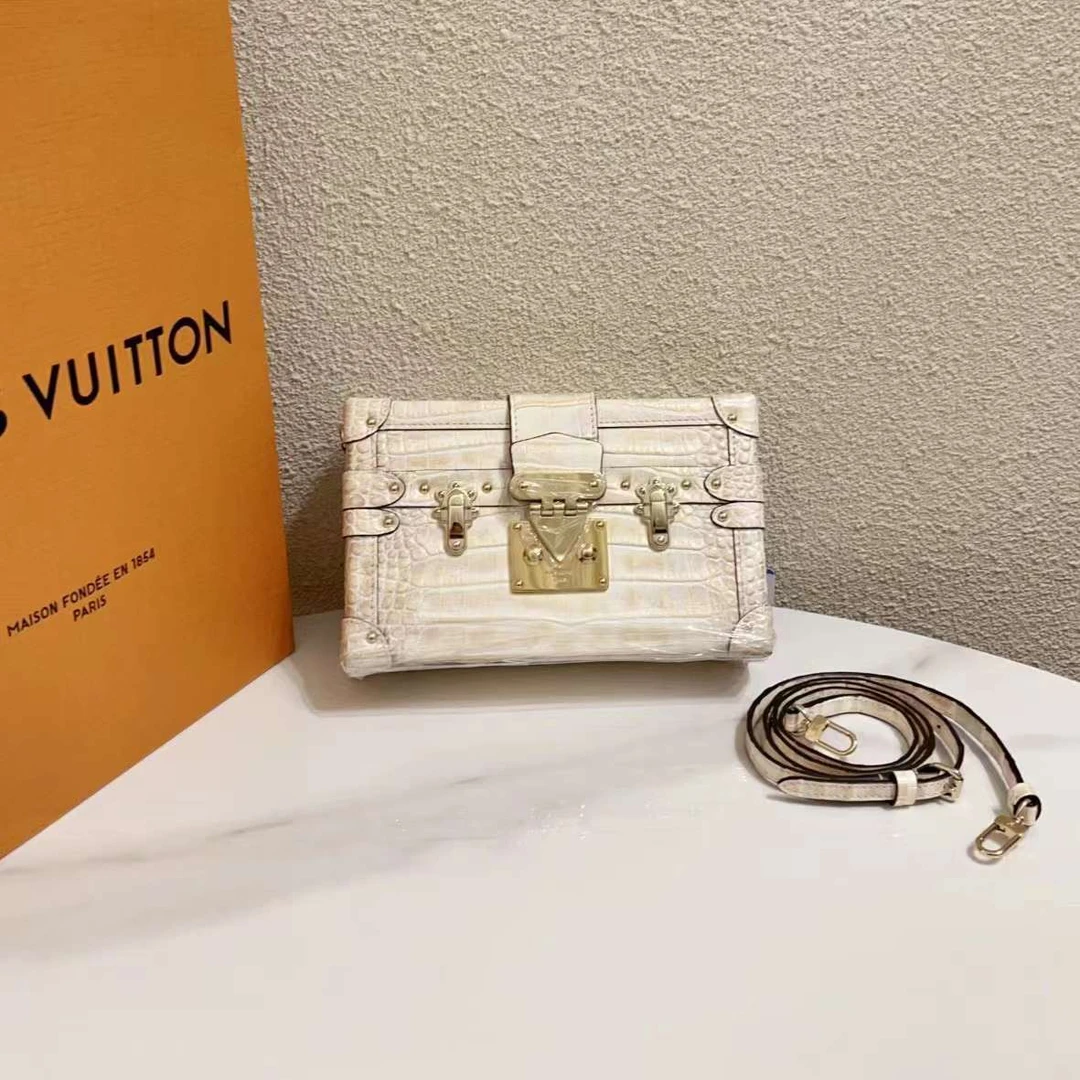 99新 LouisVuitton/路易威登 蓝总专场/雾面珍珠白 鳄鱼皮 硬盒子