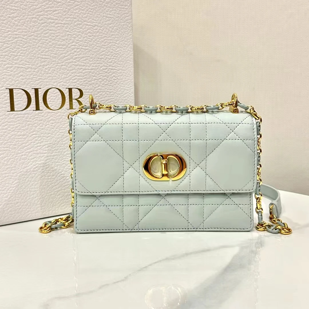 全新未使用 DIOR/迪奥 蔚蓝/湖蓝色 珐琅扣链条斜挎包 闲置新