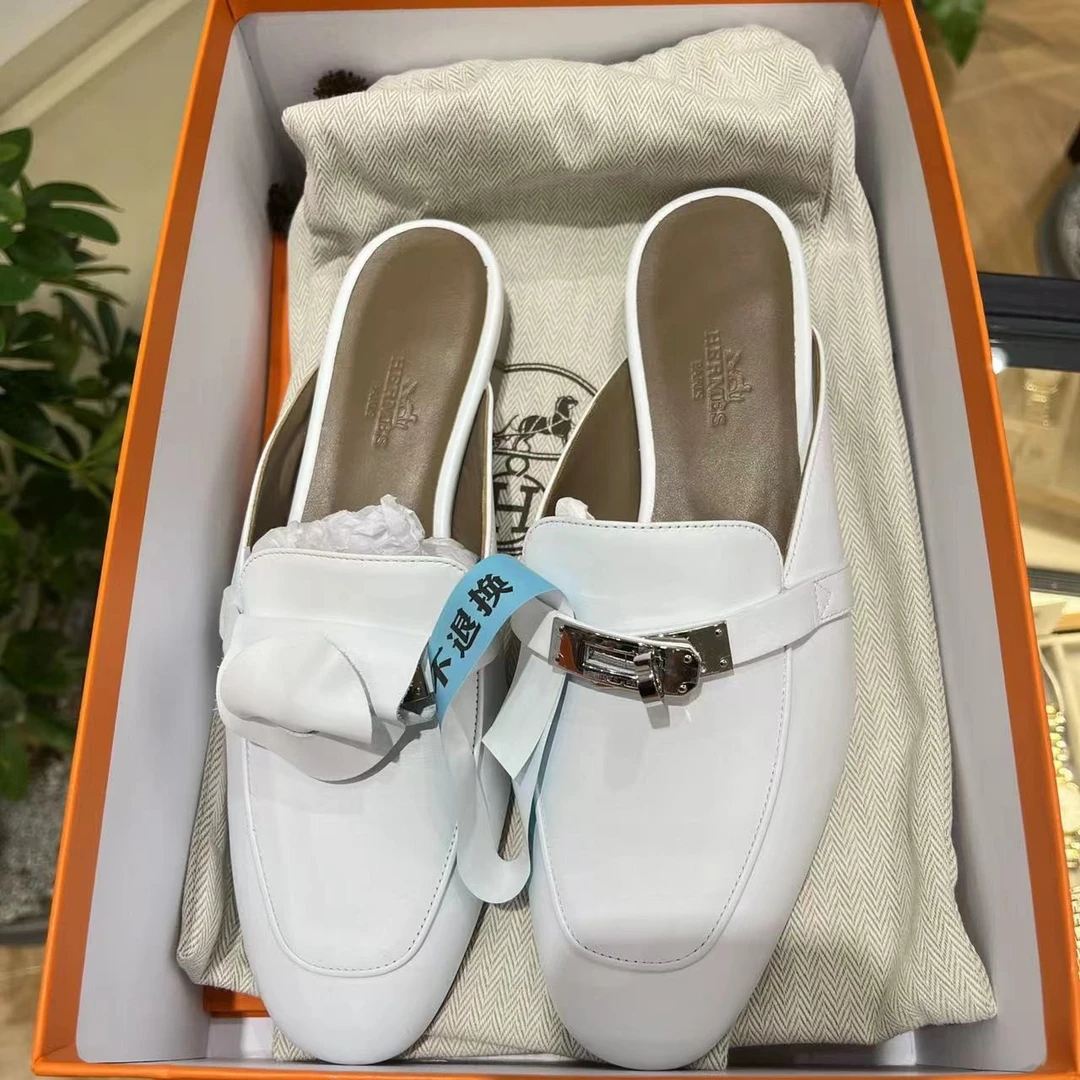 全新未使用 Hermes/爱马仕 蔚蓝/Kelly扣穆勒鞋白色银扣 36.5码