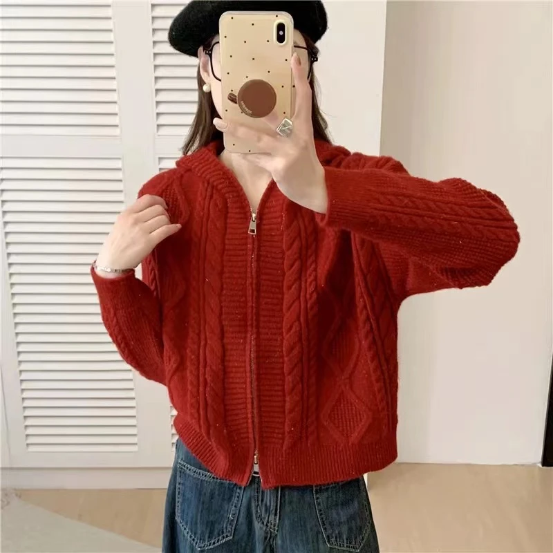 【小亮丝连帽】中国穿搭连帽毛衣针织开衫外套新款外搭红色毛衣