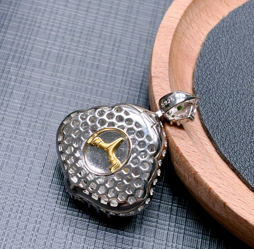 S925银翡翠精美佛公时尚个性