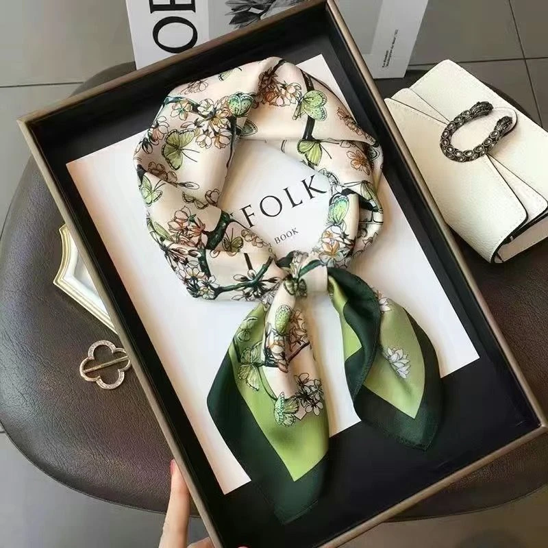 【福利】丝巾女士四方方巾薄款高档纱巾休闲印花护颈装饰领巾围脖