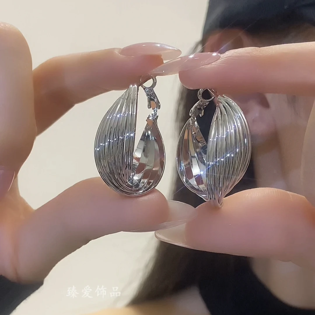 铜合金耳饰 又辣又高级金属复古港风大圈圈耳环小众设计感耳饰