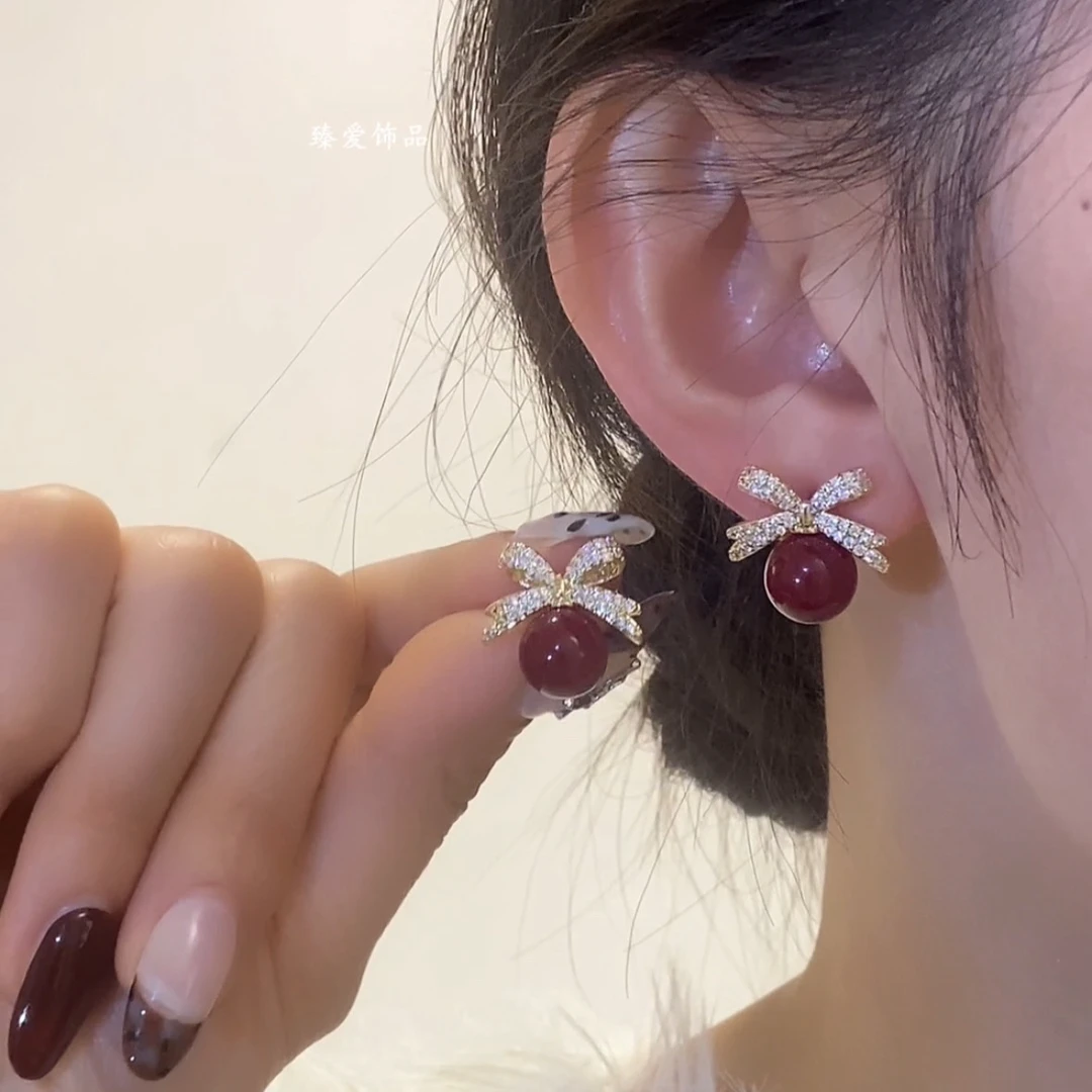 铜合金合成锆石耳饰 红色蝴蝶结耳钉女小众设计感气质百搭耳环