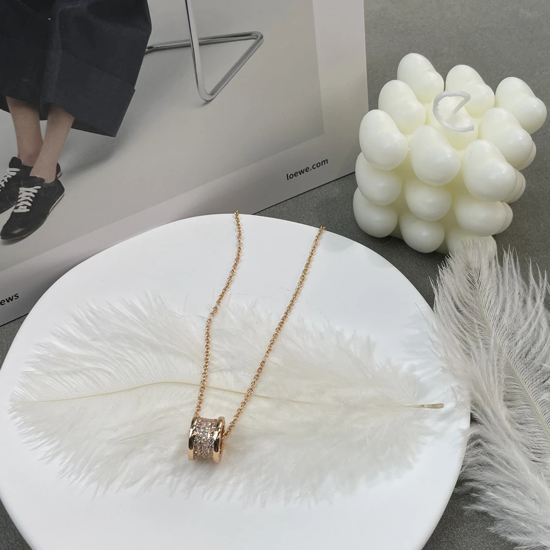 合金合成锆石项链 设计师经典时尚气质轻奢百搭简约项链BV014B