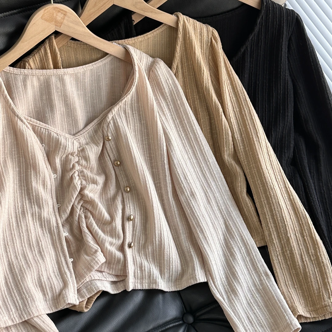 春季洋气韩版百搭显瘦针织复古设计感气质褶皱上衣背心开衫两件套