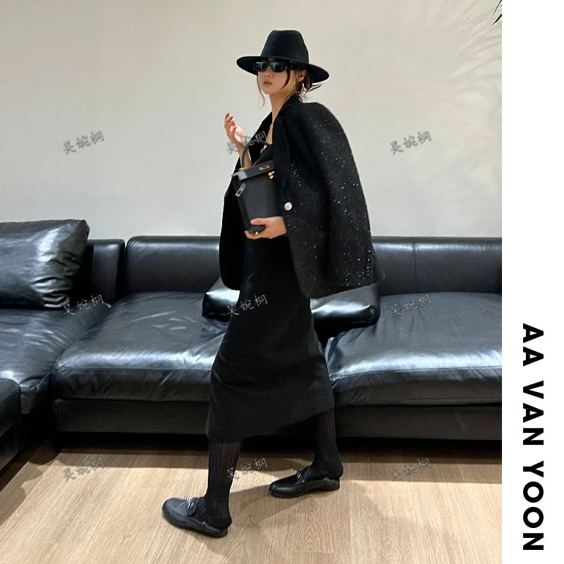 【YOON专属】设计感侧开杈高腰半裙【WT23-60062LL】