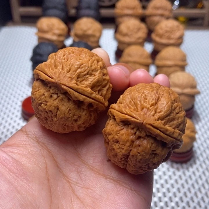 文玩核桃吊坠二龙9