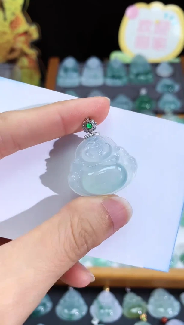 【闪购商品】翡翠颈饰未镶嵌佛公