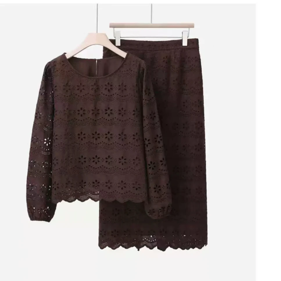 韩系咖色镂空刺绣套装裙女早秋新款高级感洋气上衣半身裙子两件套