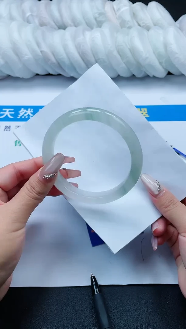 【闪购商品】石英质玉手镯未镶嵌774