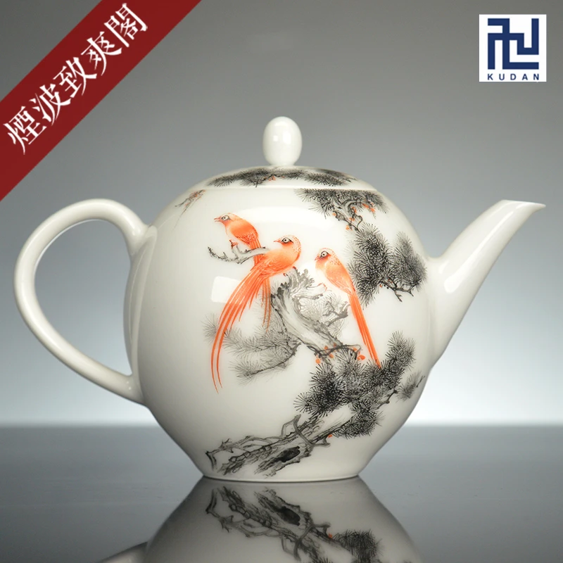 烟波 景德镇 九段烧 妙手丹青款 粉彩 松枝绶带鸟笑樱 茶壶 瓷壶