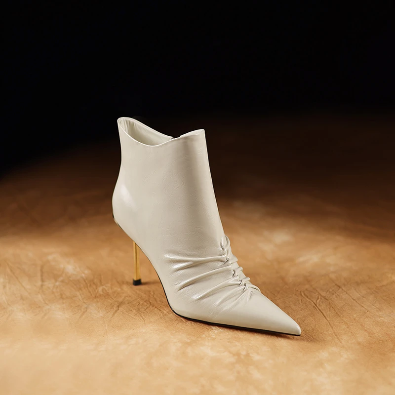 50真皮小短靴高跟尖头白色短筒女靴秋冬季新款气质细跟单靴百搭