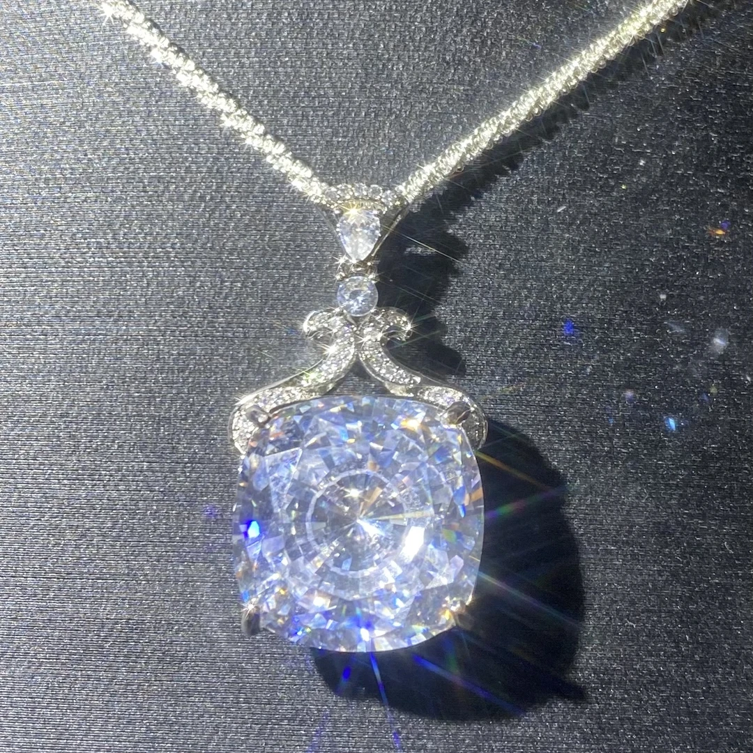 诺尔曼B066-典藏轻奢-重工豪华吊坠