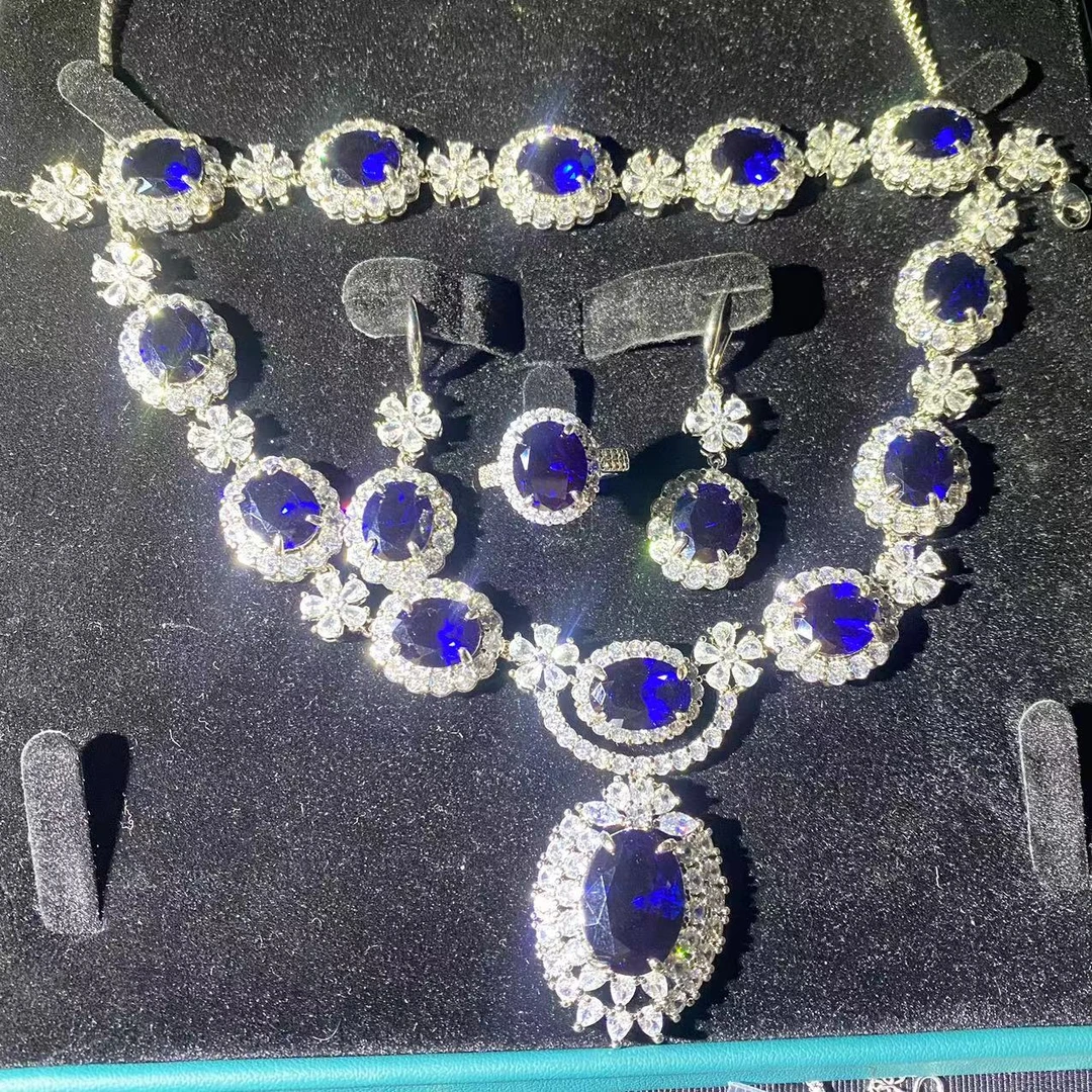 诺尔曼B090--典藏轻奢-重工豪华吊坠