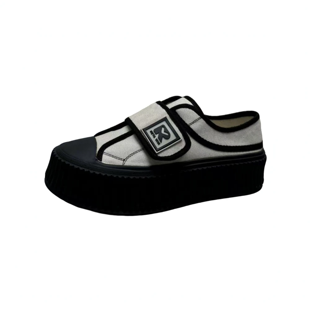 BB1102   10198休闲运动鞋   百搭款 (标准尺码）(荣)