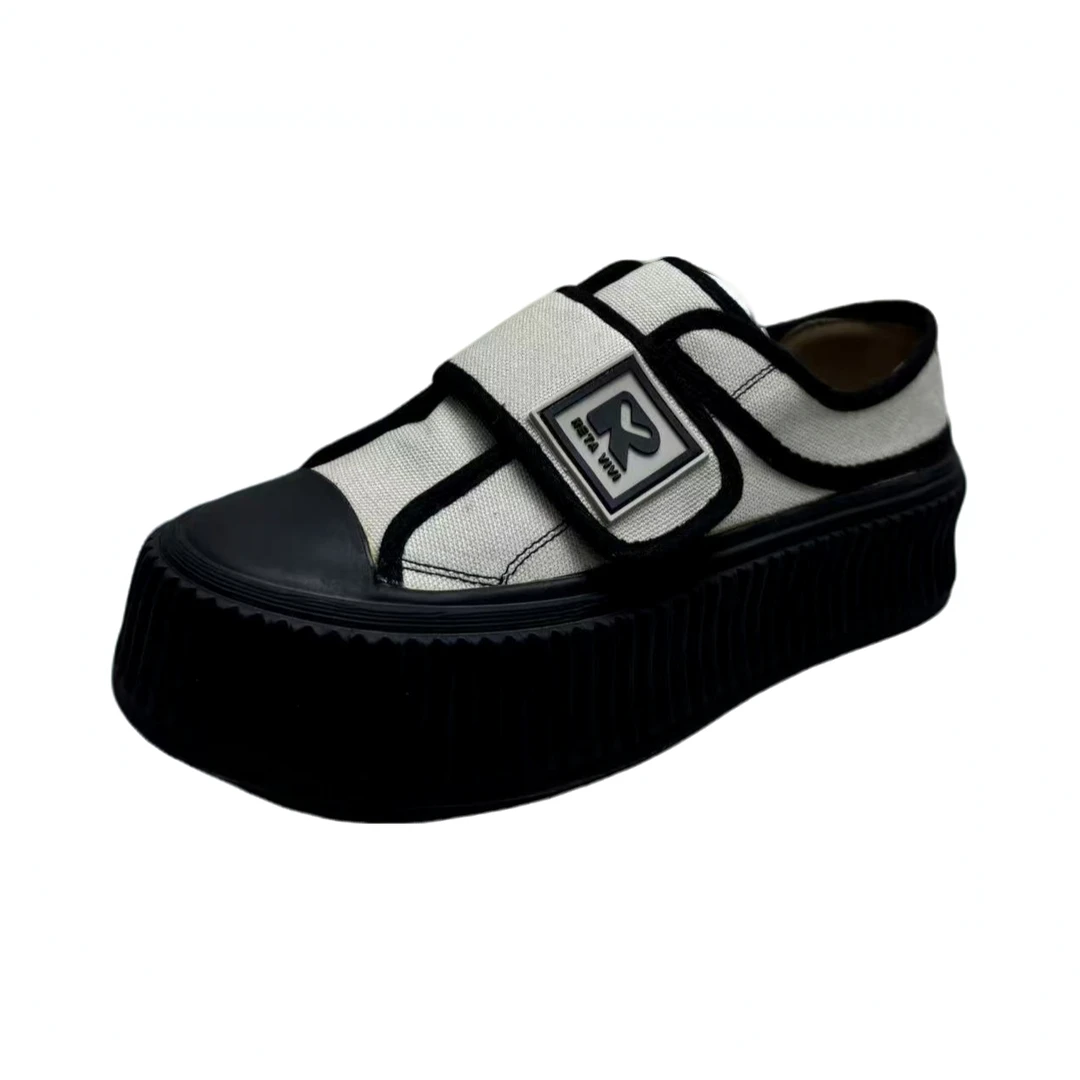 BB51102  10402休闲运动鞋   百搭款 (标准尺码）(荣)