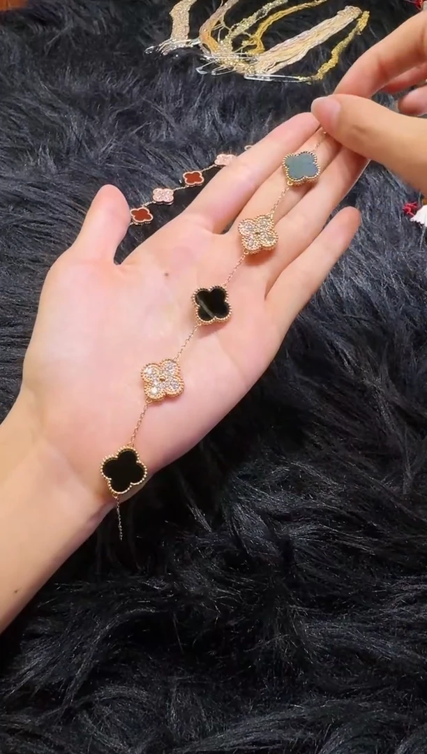 【逍遥】18K玛瑙幸运草手链*069/83411/多样性发1件