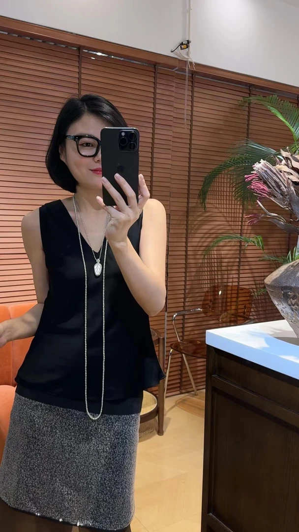 【谭谭家】显瘦气质百搭简约无袖背心1558