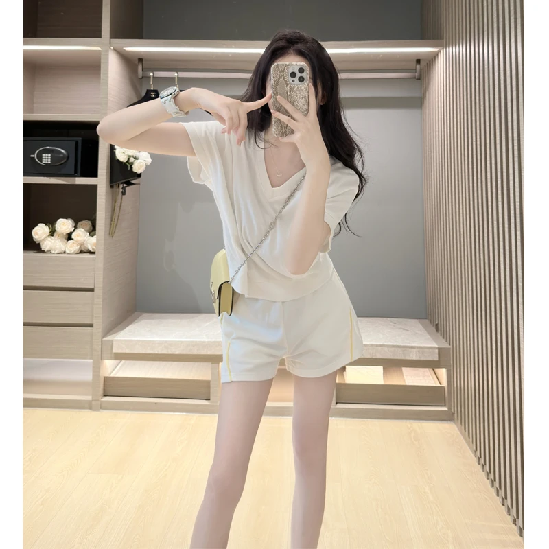 网红白色休闲运动套装女装2025新款爆款减龄洋气宽松炸街白色薄款