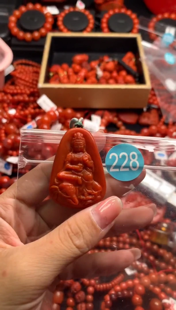 【闪购商品】南红玛瑙珠宝奇石未镶嵌228
