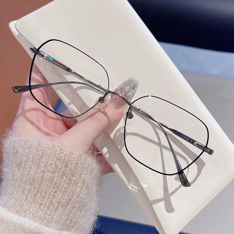 新品纯钛无框近视眼镜黑边男女情侣有可配度数眼镜大框变色成品潮